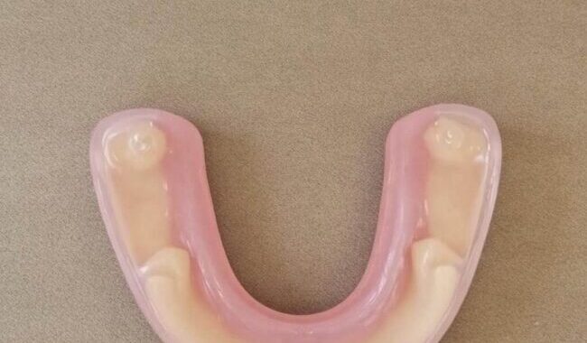 Jak uformować ochraniacz na zęby na rower